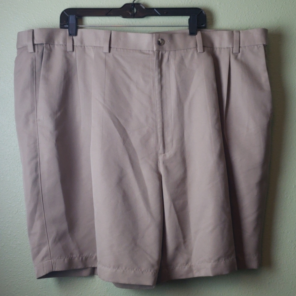 Roundtree & Yorke Shorts